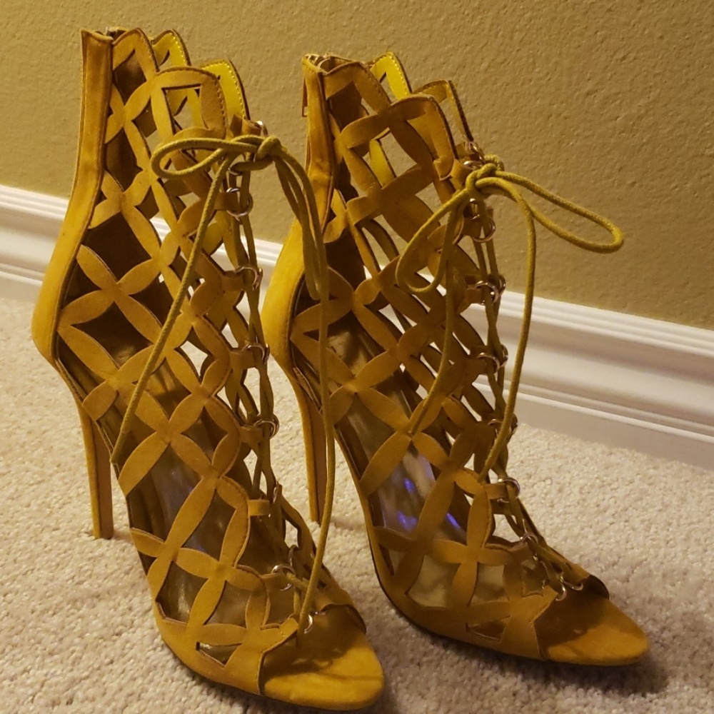 Liliana "Never" Worn Heels